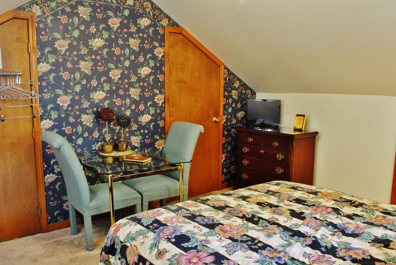 Arbor Hill Inn La Porte Buitenkant foto