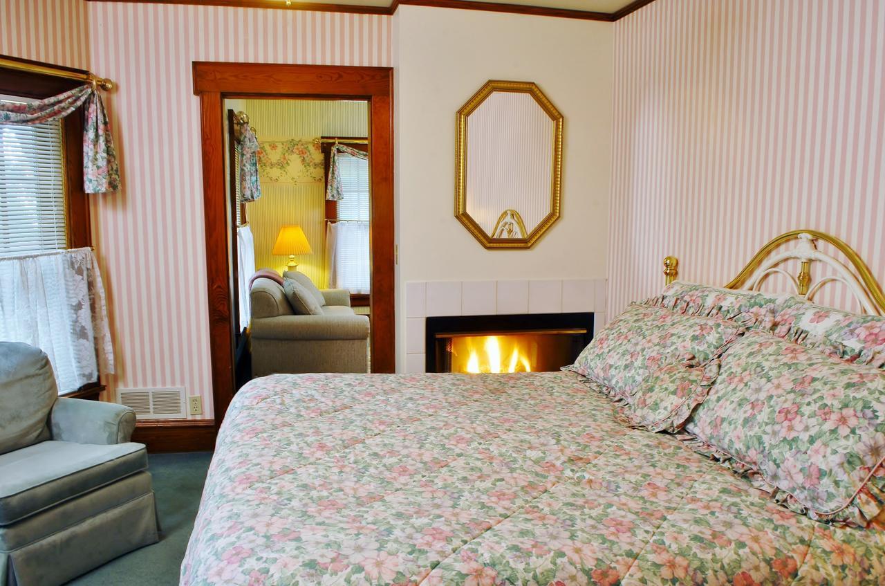 Arbor Hill Inn La Porte Buitenkant foto