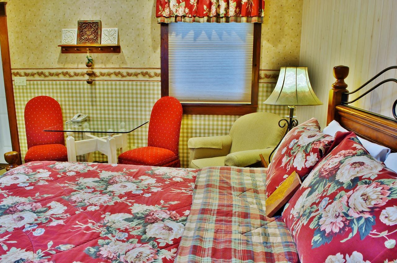 Arbor Hill Inn La Porte Buitenkant foto
