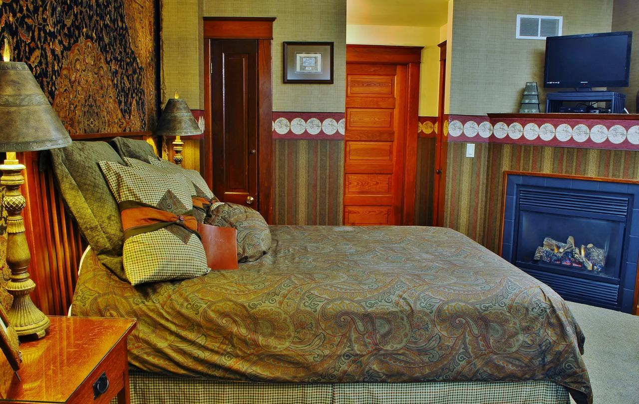Arbor Hill Inn La Porte Buitenkant foto