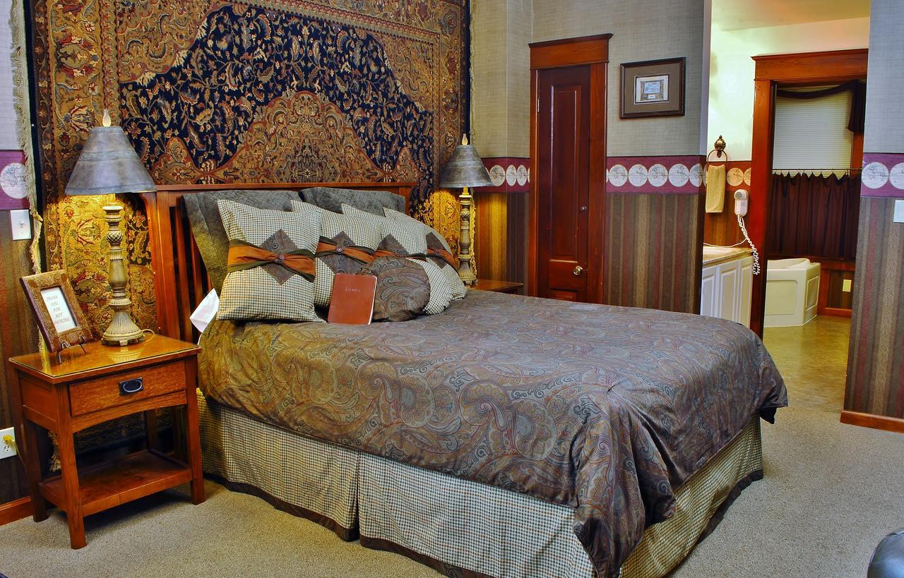 Arbor Hill Inn La Porte Buitenkant foto