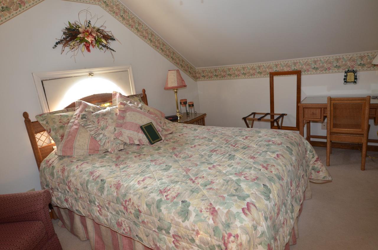Arbor Hill Inn La Porte Buitenkant foto