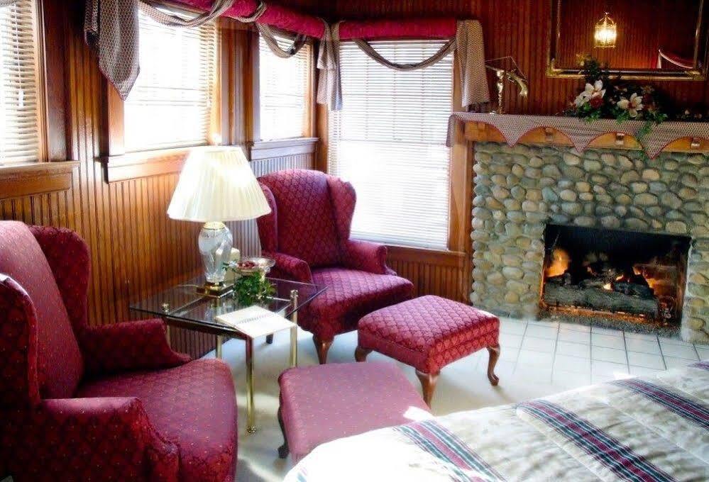 Arbor Hill Inn La Porte Buitenkant foto